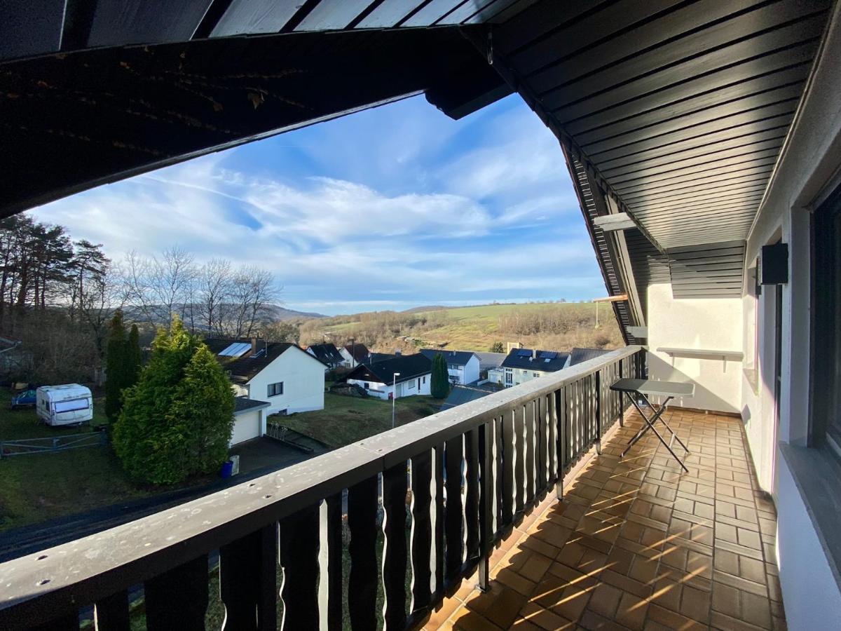 Ferienwohnung Mit Ausblick Mombris エクステリア 写真